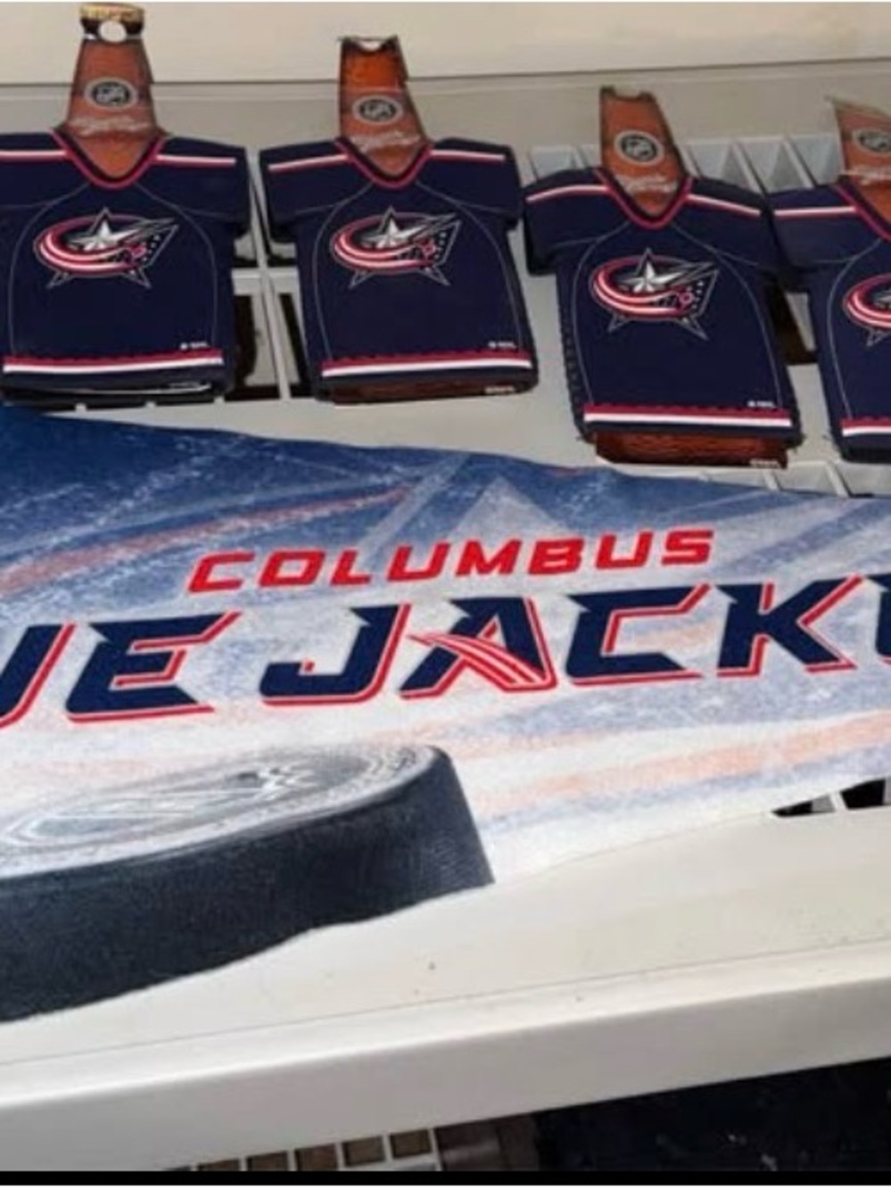 New Columbus Blue Jackets 6 cozies Koozies and Pennant flag E5